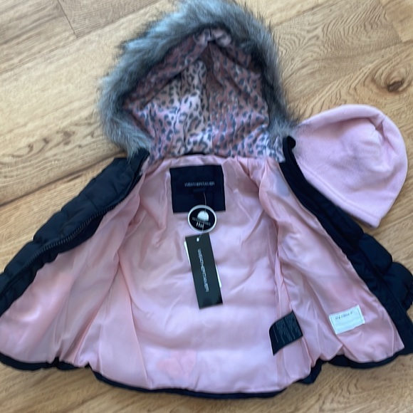 WeatherTamer puffy coat- black/pink-size 2T - Picture 3 of 8